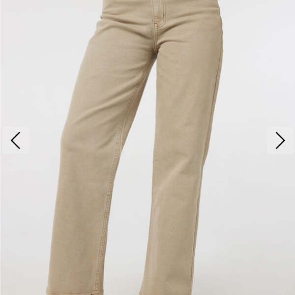 Ardene high rise 90s jeans - Picture 3 of 3